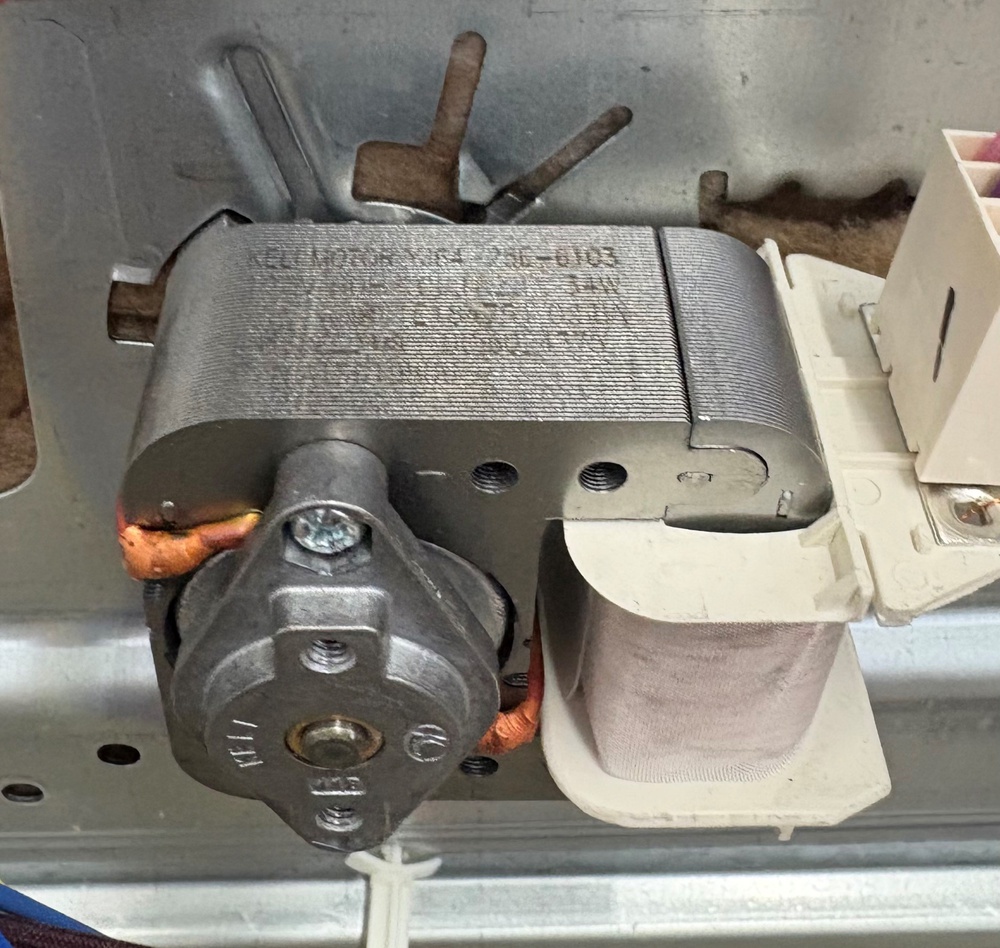 The shaded-pole motor found in our Frigidaire Gallery 30" oven, model YG64-25E-6103.