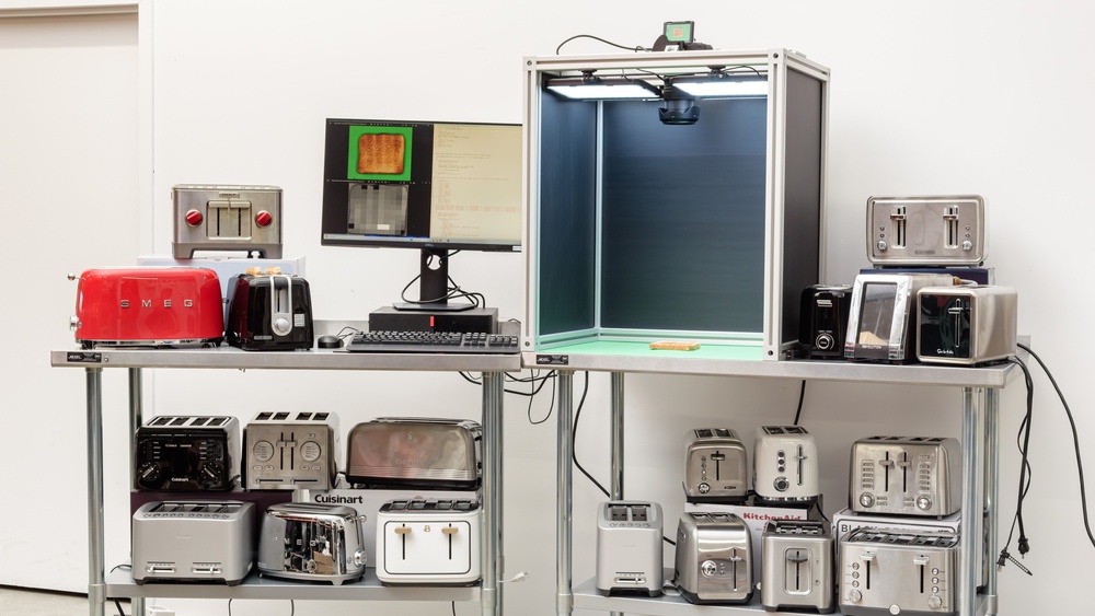 The 20 toasters tested in our new test bench