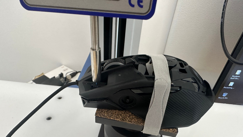  Asus ROG Chakram Core testing setup