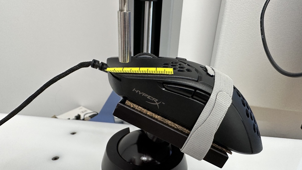 Perpendicular main button actuation
