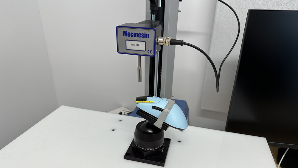 Vaxee XE with foam insert between probe and mouse button