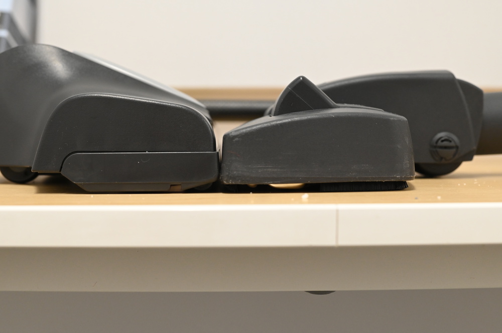 Head height comparison between STB 305 (left) and SBD 285-3 (right)