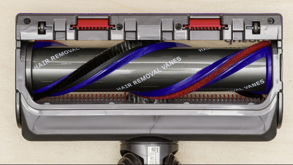 Dyson V15 Detect motorbar from underneath