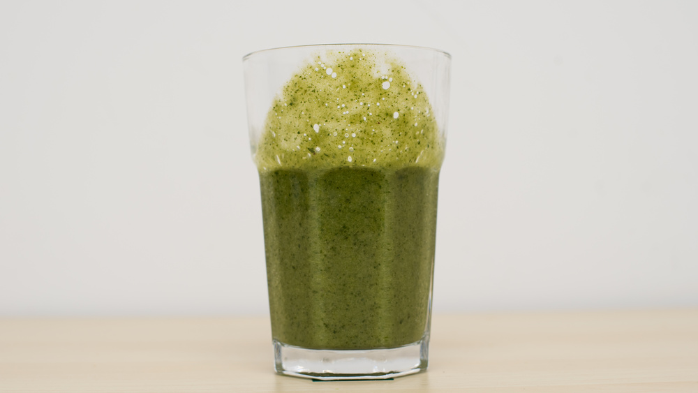 The KitchenAid 5-Speed Hand Blender scores a 4.