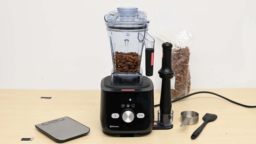 Testing the Vitamix Ascent X5.