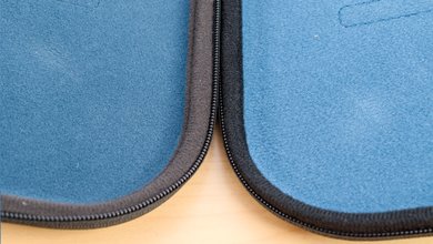 Bose QuietComfort25 protective case inside closeup