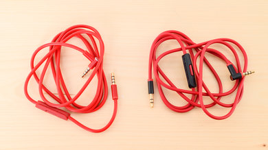 Beats Solo2 Wireless cables